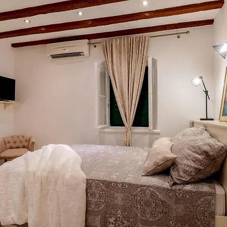 Charming Old Town Pjaca