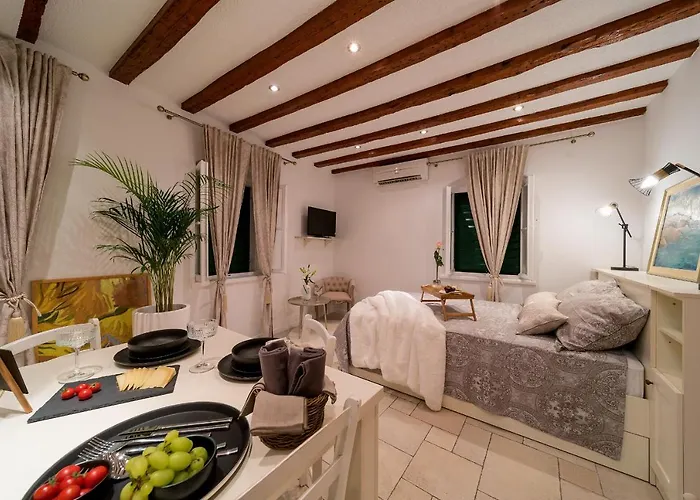 Charming Old Town Pjaca Σπλιτ