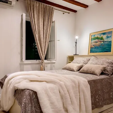 Apartment Charming Old Town Pjaca